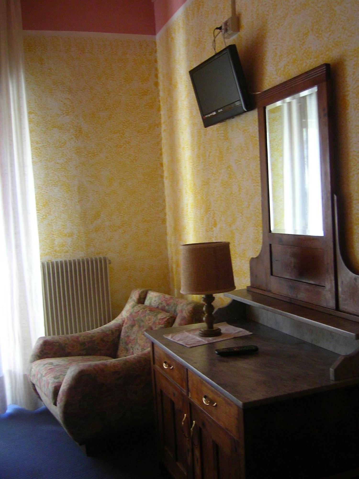 Albergo San Cristoforo แปร์จีนา วัลซูกานา ภายนอก รูปภาพ
